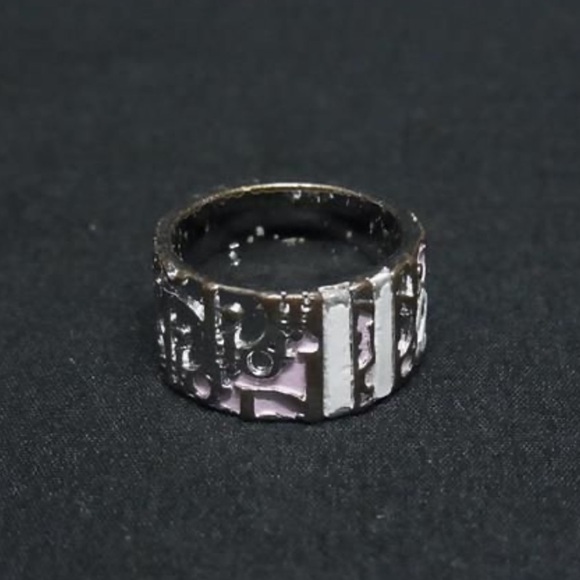 DIOR Pink Ring - Picture 2 of 2